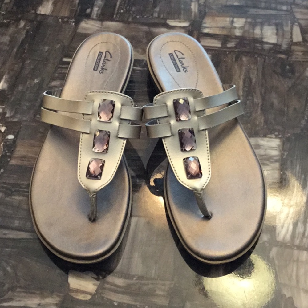 Clarks Thong Sandals